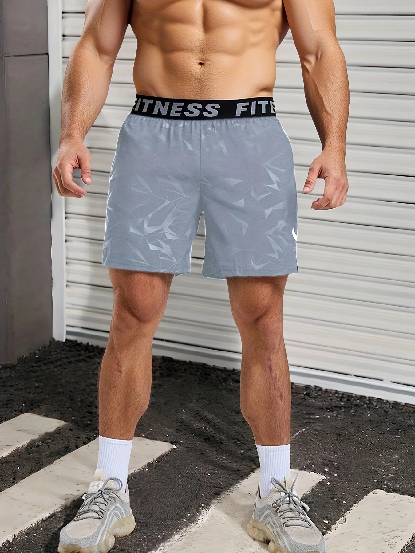Men's quick drying training shorts and exercise shorts